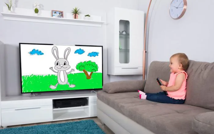 Điểm mặt 10 tác hại của việc xem tivi quá nhiều đối với trẻ em