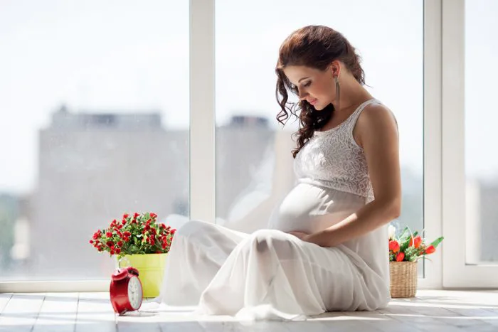 Bà bầu có được nhuộm tóc không? Có ảnh hưởng gì tới thai nhi không?