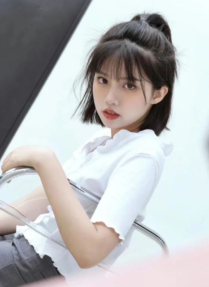 Những kiểu buộc tóc ngắn mùa hè cho nàng thật phong cách