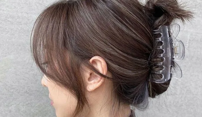 Cách kẹp tóc càng cua cho tóc ngắn đúng và hiệu quả nhất