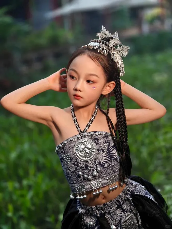 cach-quan-vuong-mien-toc-cho-be-gai-1