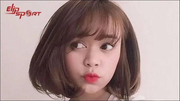 Hướng dẫn cách sấy tóc cụp đơn giản, đẹp tự nhiên ngay tại nhà