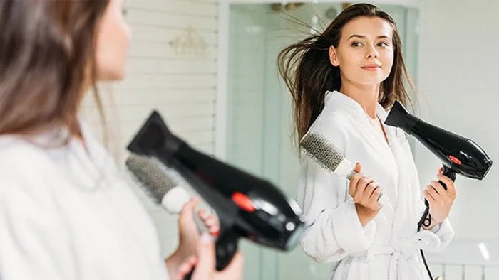 Cách sấy tóc uốn đẹp, chuẩn salon ngay tại nhà cực xịn sò Cách sấy tóc uốn đẹp, chuẩn salon ngay tại nhà cực xịn sò
