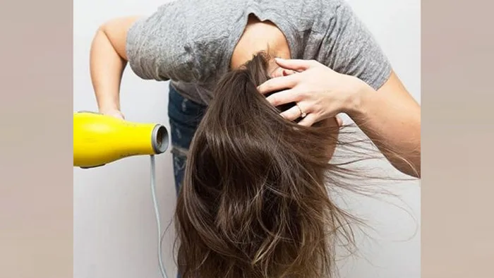 Cách sấy tóc uốn đẹp, chuẩn salon ngay tại nhà cực xịn sò Cách sấy tóc uốn đẹp, chuẩn salon ngay tại nhà cực xịn sò