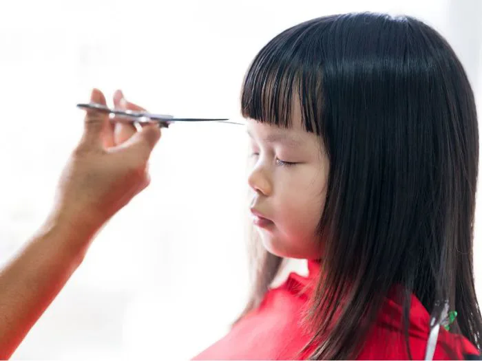 Top 7 Cây Kéo Cắt Tóc Cho Bé An Toàn Sử Dụng Tại Gia