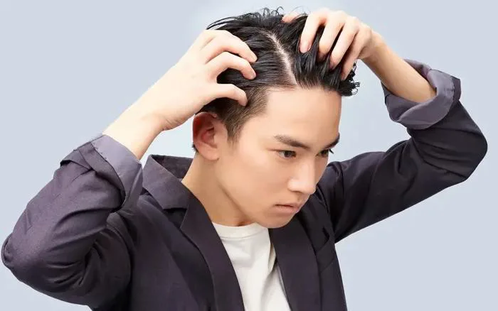 Hướng Dẫn Cách Vuốt Tóc Layer Nam Chuẩn Salon Với 4 Bước | VTG Hair