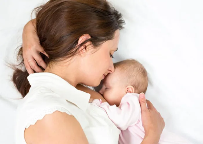 Cho con bú có nên nhuộm tóc? Cẩn thận ảnh hưởng đến con của bạn - Nhà thuốc  FPT Long Châu