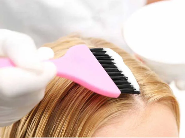 Cẩm Nang Hay Về Cho Con Bú Có Nhuộm Tóc Được Không? - 3C SHOP