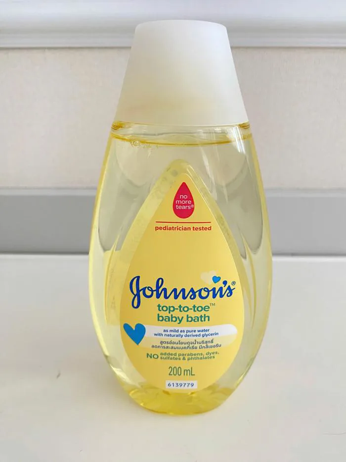 Sữa Tắm Gội Toàn Thân Cho Bé Johnson Baby 200ml - Chip Chip Luxury Nha Trang