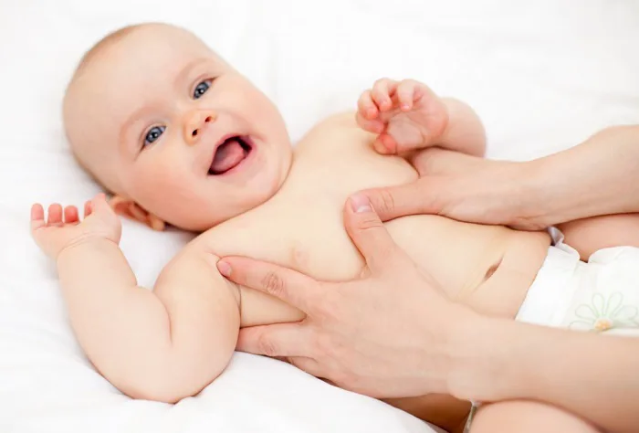 Dầu massage cho em bé loại nào tốt nhất - Kids Plaza