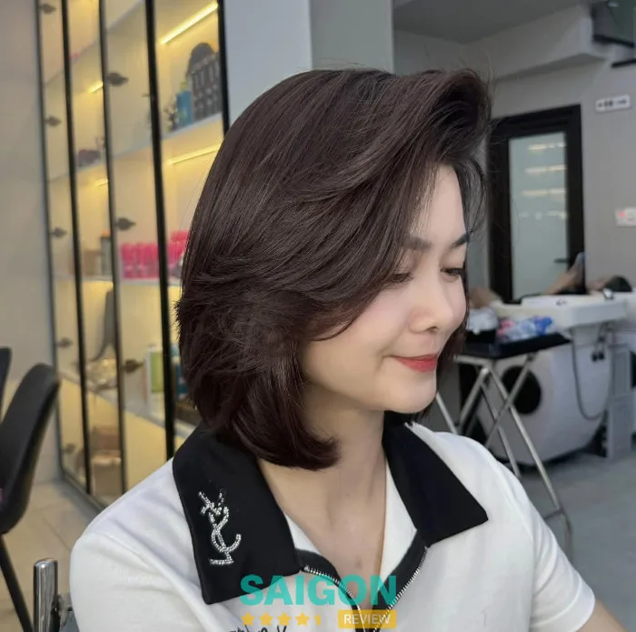 10 Tiệm Salon cắt tóc ngắn tại TPHCM đẹp nhất, thợ tay nghề cao - Sài Gòn Review