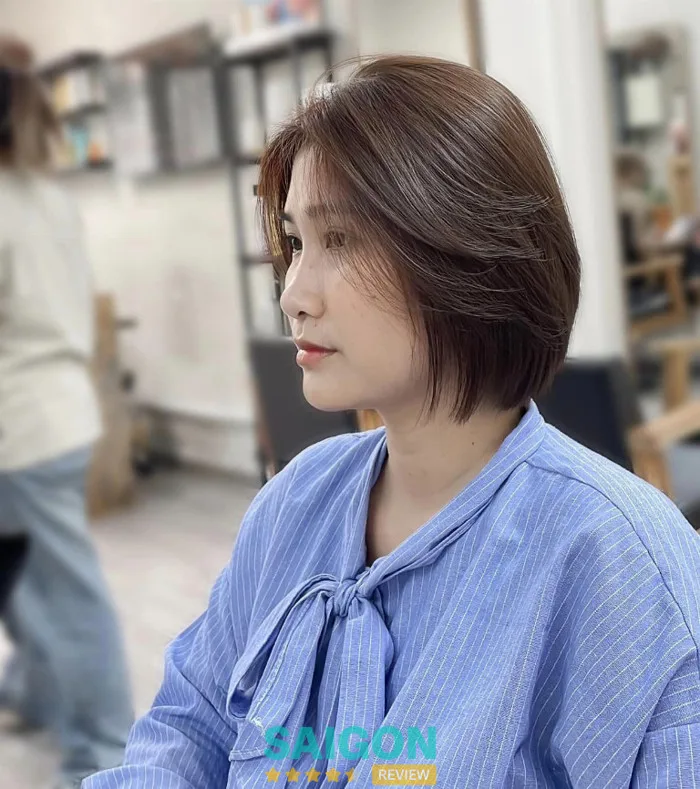 10 Tiệm Salon cắt tóc ngắn tại TPHCM đẹp nhất, thợ tay nghề cao - Sài Gòn Review