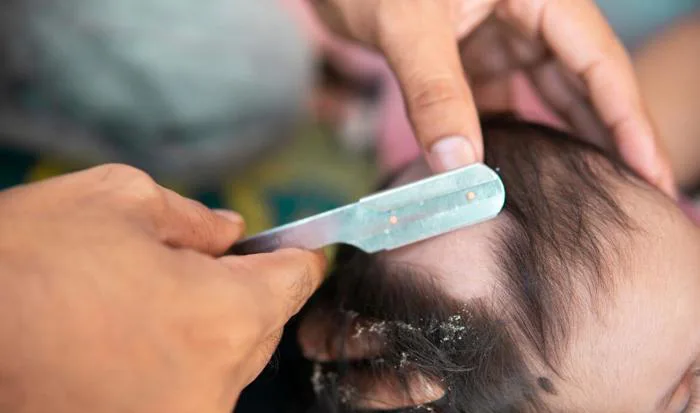 Mẹ Thông Thái Cần Biết] Ngày Cắt Tóc Máu Cho Bé Gái?