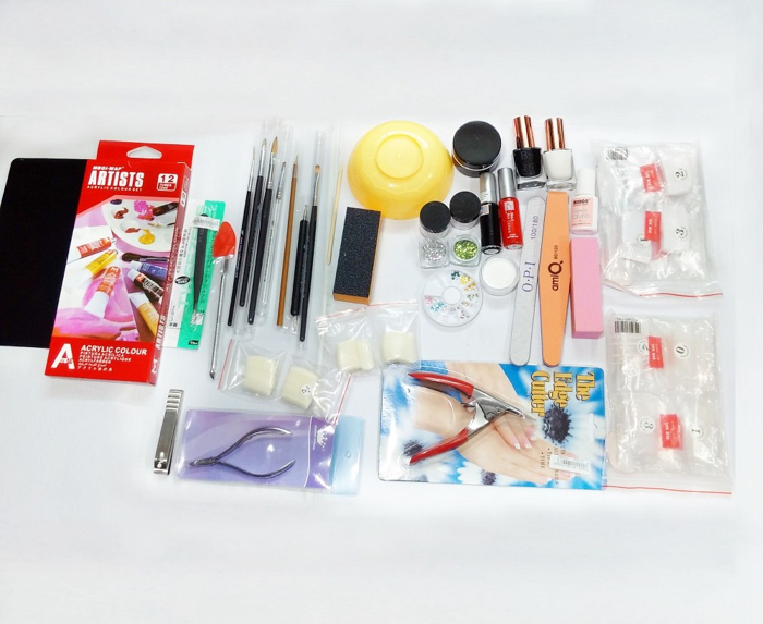 dung-cu-hoc-nail-co-ban-1