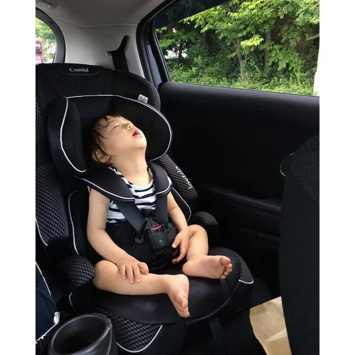 Ghế ngồi ô tô Combi Joy Trip Plus cho bé từ 1-12 tuổi Ghế ngồi ô tô Combi Joy Trip Plus cho bé từ 1-12 tuổi