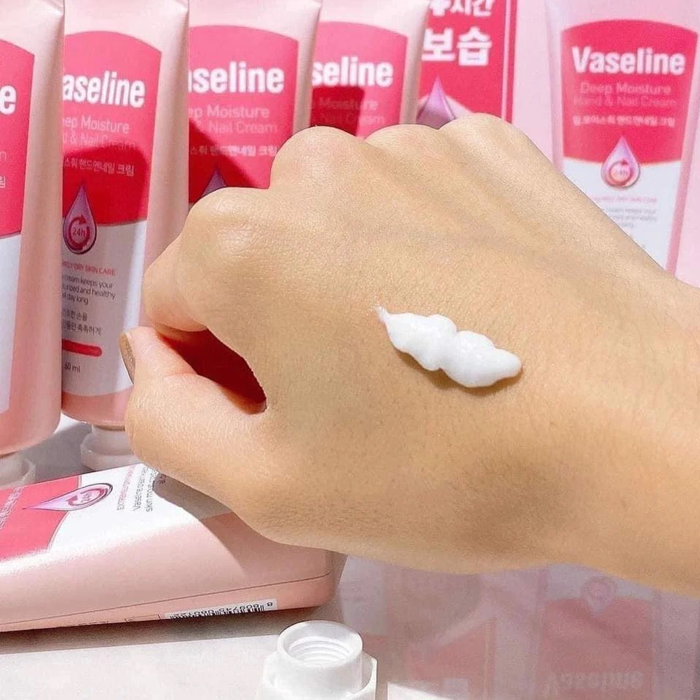 Kem Dưỡng Da Tay Và Móng Vaseline Deep Moisture Hand & Nail Cream 60mlKem Dưỡng  Da Tay Và Móng Vaseline Deep Moisture Hand & Nail Cream 60ml – annguy.beauty