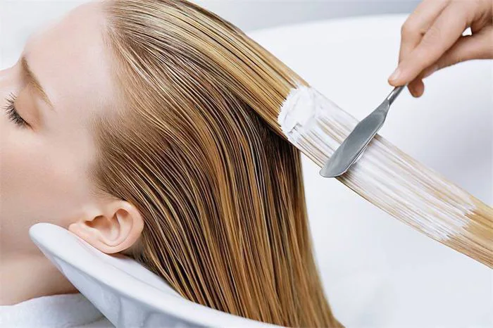 Dầu xả giữ màu tóc tốt nhất hiện nay