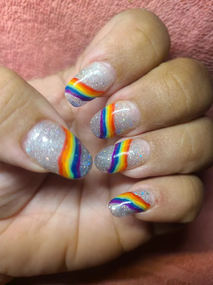 Keo dán móng nào tốt nhất? : r/NailArt