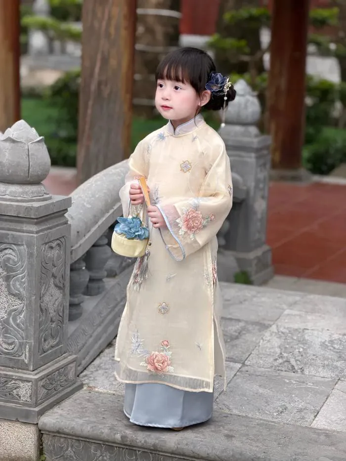 Top 30+ Mẫu Áo Dài Tết 2026 Đẹp Cho Bé Gái, Bé Trai Top 30+ Mẫu Áo Dài Tết 2026 Đẹp Cho Bé Gái, Bé Trai