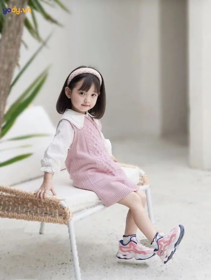 TOP 18 kiểu tóc cho bé gái mặt tròn đáng yêu, dễ thương nhất | Yody