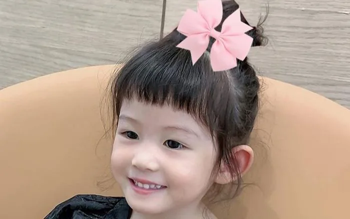 Bỏ túi 14 kiểu tóc cho bé gái xinh xắn và dễ thương