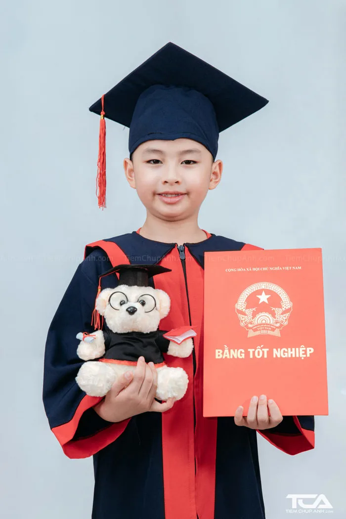 Bỏ túi ngay 10+ bí kíp chụp ảnh kỷ yếu bé tốt nghiệp mẫu giáo - Cho Thuê  Studio - Thiết Bị - Trang Phục