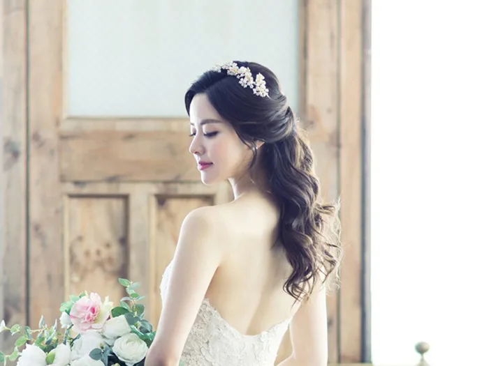 Những kiểu tóc cô dâu đơn giản mà đẹp, dễ thương