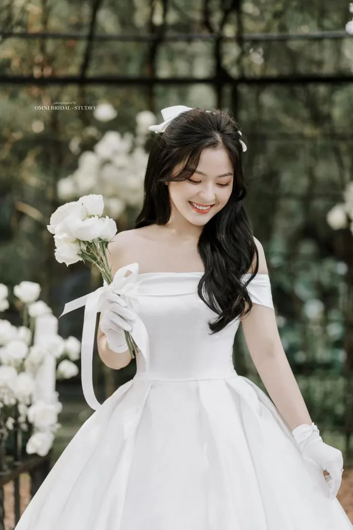 6 kiểu tóc cô dâu đáng thử dịp đầu năm 2024 - Omni Bridal- Đơn vị cung cấp  dịch vụ cưới trọn gói chuyên nghiệp và uy tín.