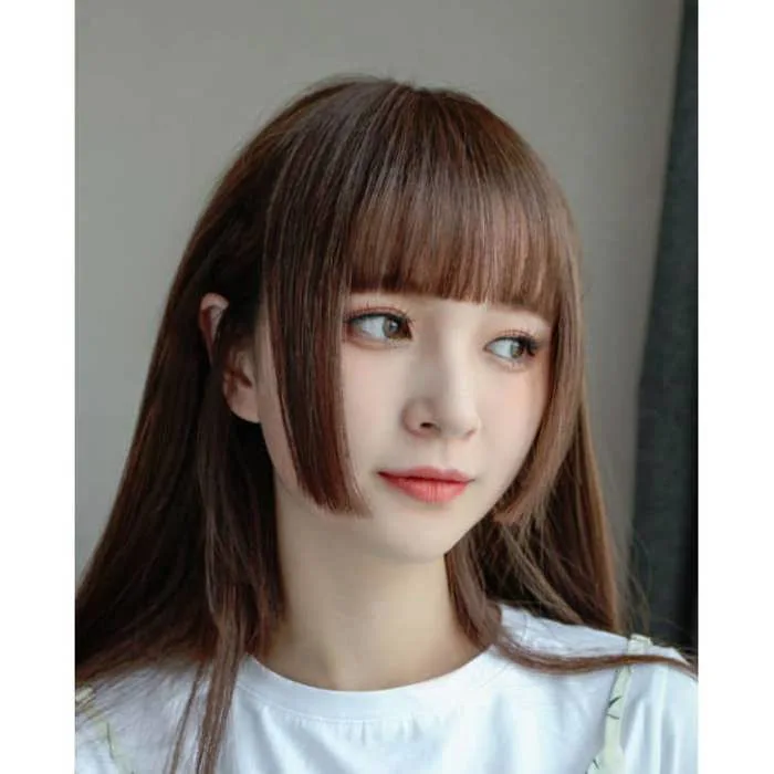 Kiểu tóc mái ngố dễ thương xu hướng 2023 - Mỹ phẩm tóc chính hãng