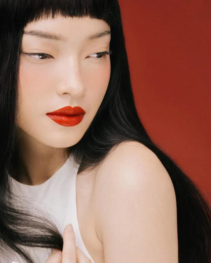 Chọn cách cắt mái ngố đẹp hợp với từng khuôn mặt | Harper's Bazaar