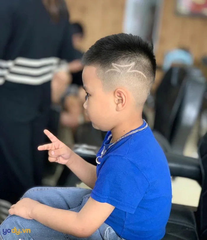 25 kiểu tóc cho bé trai ba tuổi lịch lãm mà cực đáng yêu | Yody 25 kiểu tóc cho bé trai ba tuổi lịch lãm mà cực đáng yêu | Yody