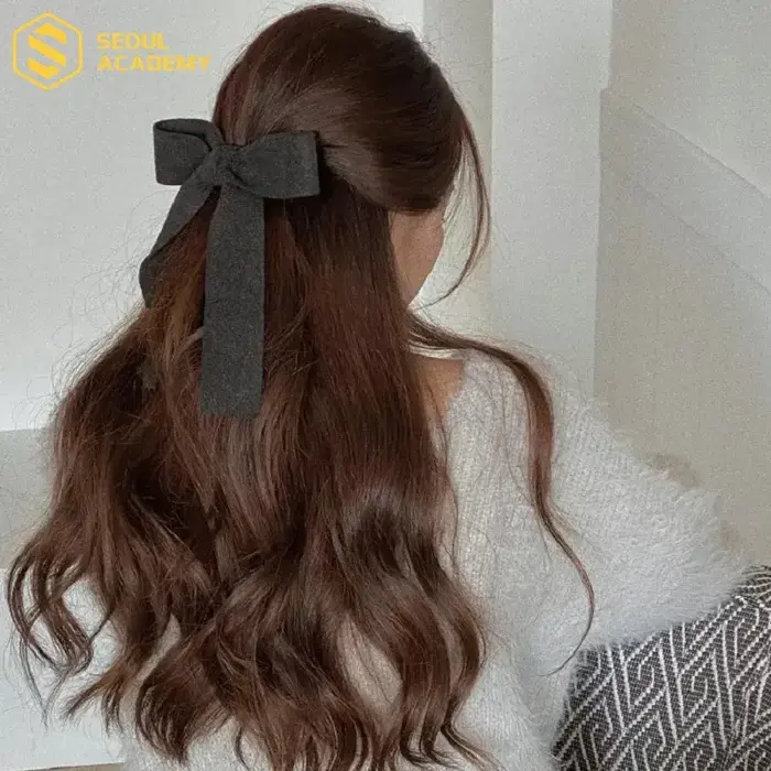 Gợi ý 15+ kiểu tóc buộc nửa đầu đi tiệc hot nhất hiện nay