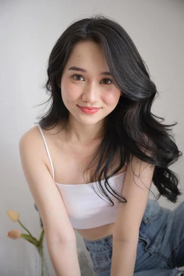 Những kiểu tóc giúp nàng mặt tròn tự tin