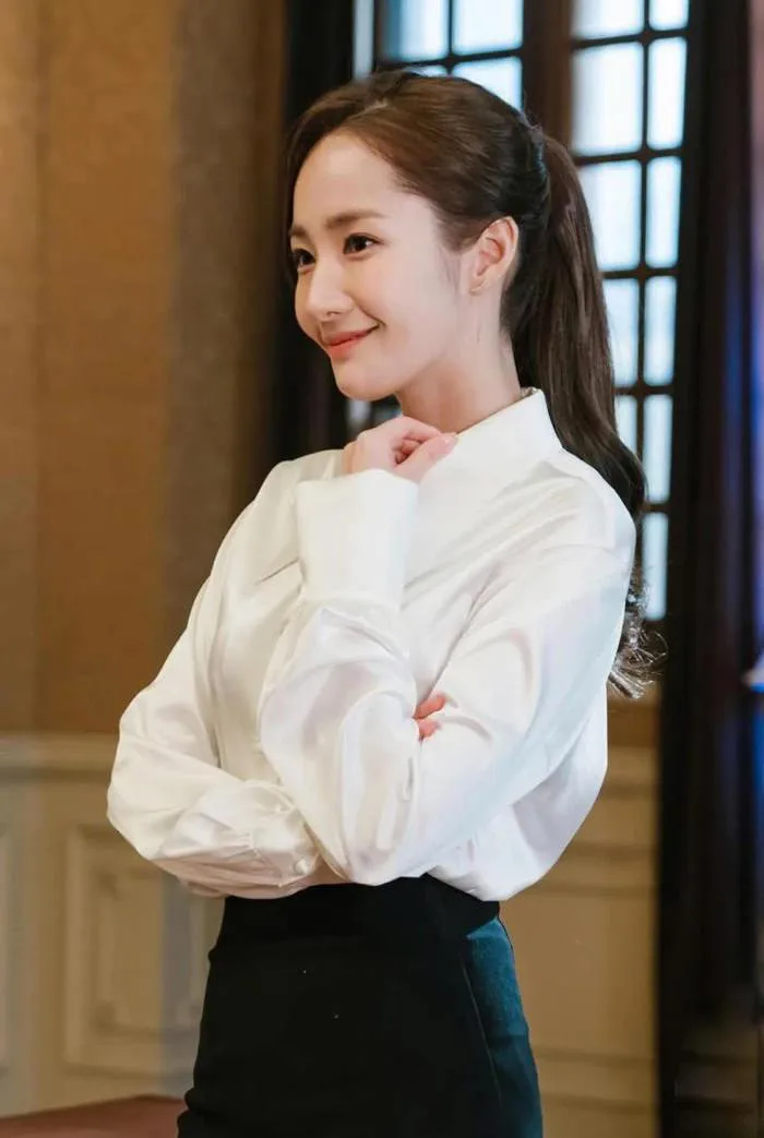 6 kiểu tóc trẻ trung nàng công sở có thể học từ Park Min Young