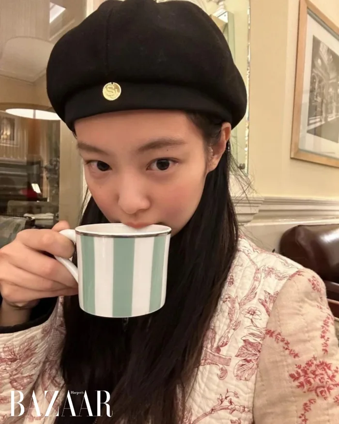 Cách đội mũ beret nữ phù hợp với khuôn mặt | Harper's Bazaar Việt Nam