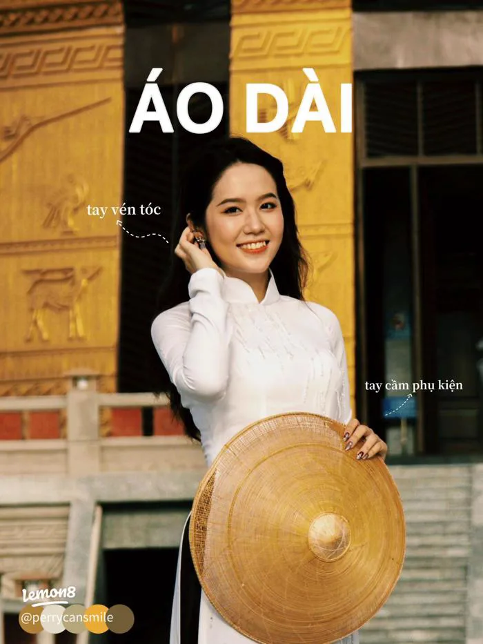 Cách tạo dáng với áo dài trắng: tay vén tóc, đội nón lá và chụp đôi cực tự  nhiên