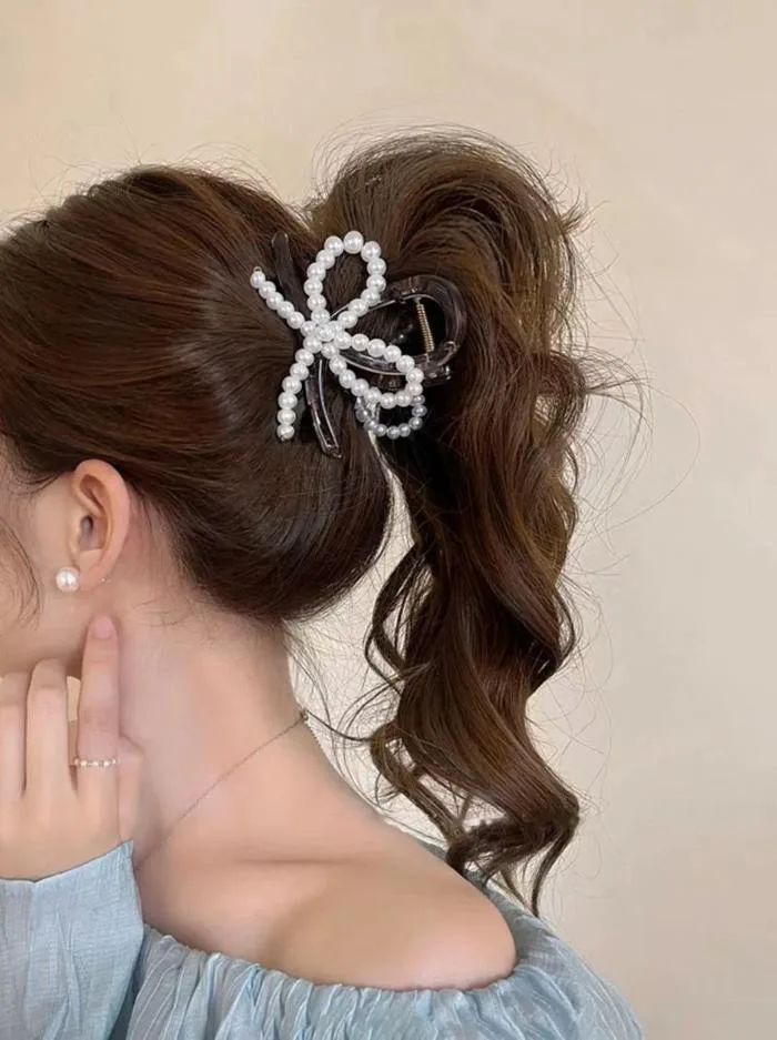 Lưu ngay 15 cách búi tóc bằng kẹp càng cua xinh xắn, đơn giản