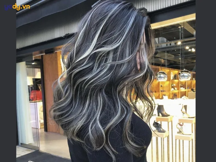 BỐC CHÁY visual với 30 kiểu tóc highlight khói đẹp nhất 2025 | Yody BỐC CHÁY visual với 30 kiểu tóc highlight khói đẹp nhất 2025 | Yody