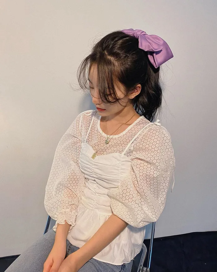 4 kiểu buộc tóc trendy, điệu đà mê tơi nếu không copy từ gái Hàn thì bạn  đúng là không có tinh thần làm đẹp