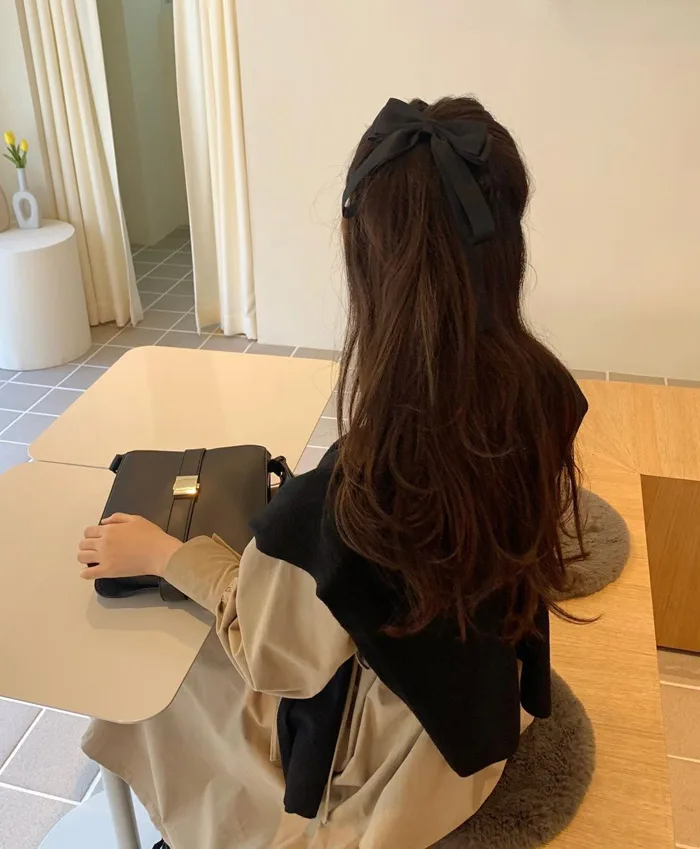 4 kiểu buộc tóc trendy, điệu đà mê tơi nếu không copy từ gái Hàn thì bạn  đúng là không có tinh thần làm đẹp