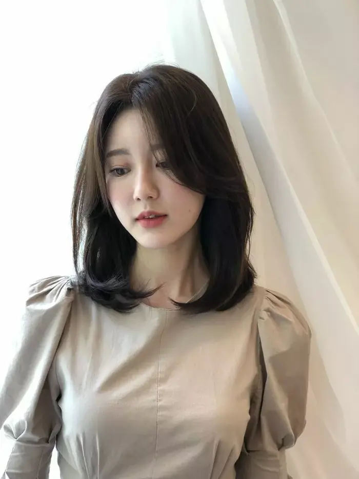 Muốn trẻ hơn vài tuổi, phụ nữ trên 40 đừng bỏ qua 4 kiểu tóc ngắn này: Vừa  sang chảnh lại tôn khí chất