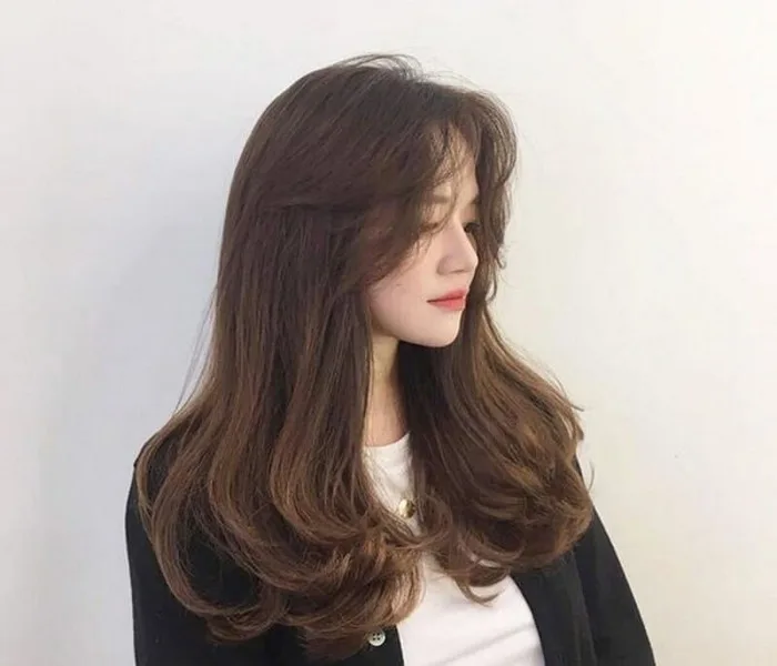 Các kiểu tóc xoăn nhẹ hiện nay sẽ phù hợp với dáng mặt nào?