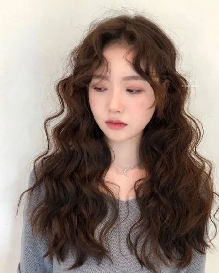 15+ kiểu tóc uốn sóng lơi Hàn Quốc đẹp và rất trẻ trung