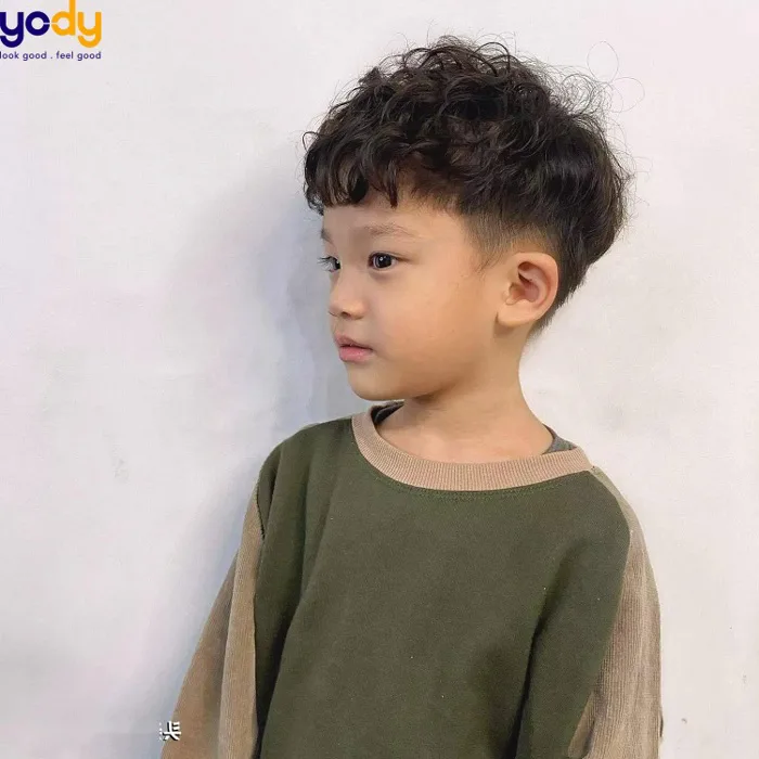 TOP 15+ kiểu tóc xoăn bé trai đáng yêu và siêu sành điệu | Yody