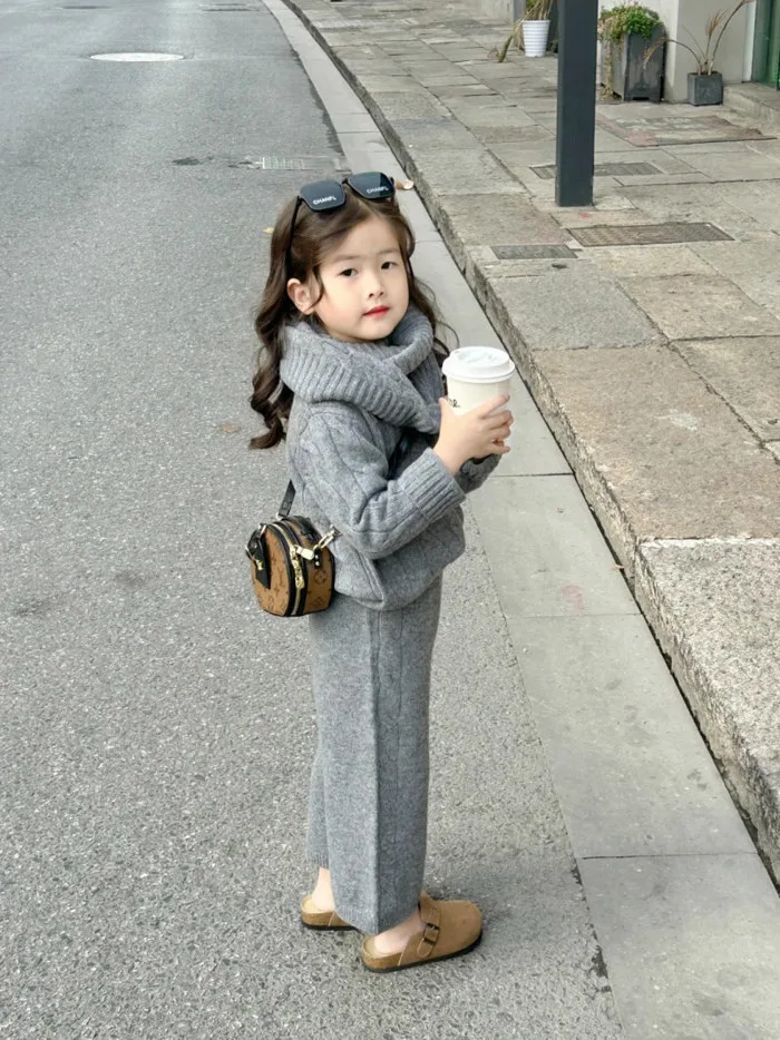 12 Kiểu Tóc Uốn Cho Bé Gái Dễ Thương, Ai Nhìn Cũng Mê