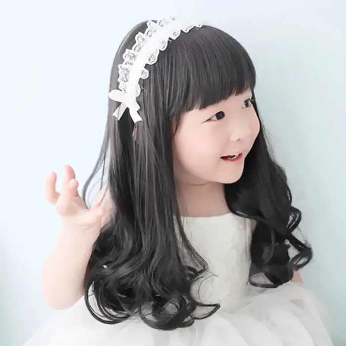 Điểm danh 10 mẫu tóc xoăn cho bé gái 3 tuổi cực dễ thương