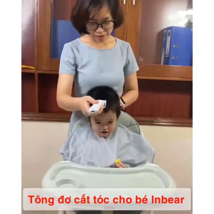 Tông đơ cắt tóc cho bé Inbear IBH-8100, Tiếng êm, cắt được cả khi bé ngủ,  Chống nước tốt, rửa nước, vệ sinh được trong nước , Lưỡi tông đơ bo tròn,