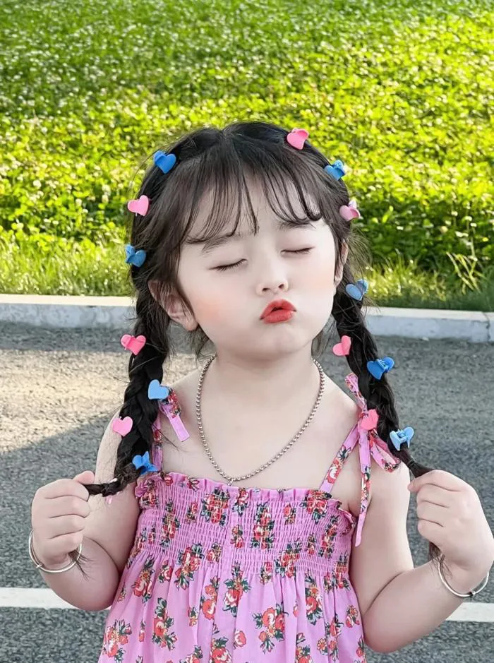 10+ Kiểu Tóc Mái Cho Bé Gái Siêu Xinh Và Cách Cắt, Tết Tại Nhà Cực Dễ
