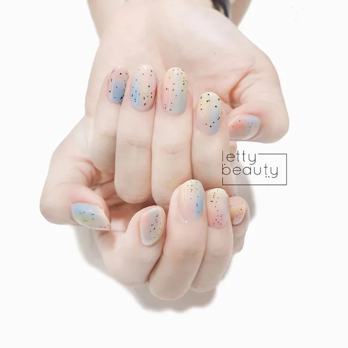 12 mẫu nail xinh hết nấc cho các cô gái “quẩy” 20/10, không làm thì phí lắm  đây này