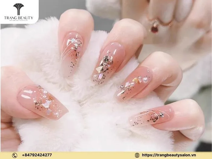 100+ mẫu nail ẩn xà cừ đẹp sang trọng, lung linh nhất